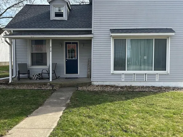 212 W Chicago St, Minier, IL 61759