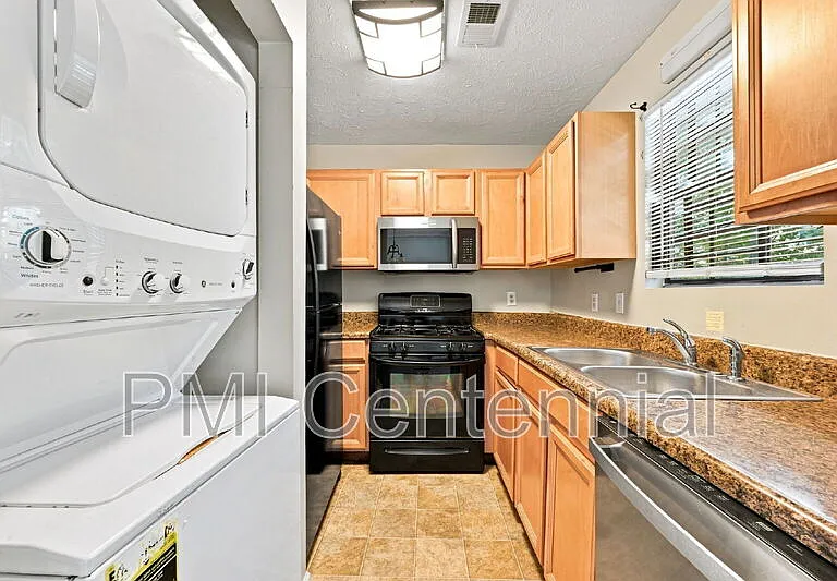 281 Flagstone Way — Photo 11