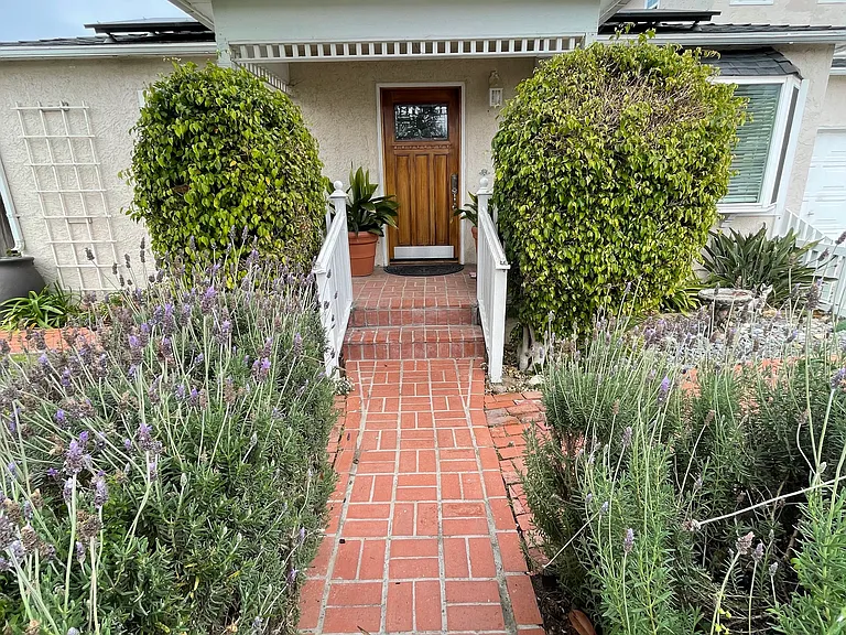606 Spruce St — Photo 13