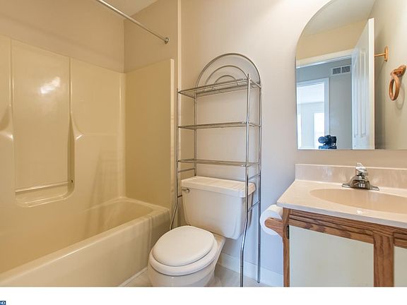 3rd image of 1508 Waters Edge Dr #1