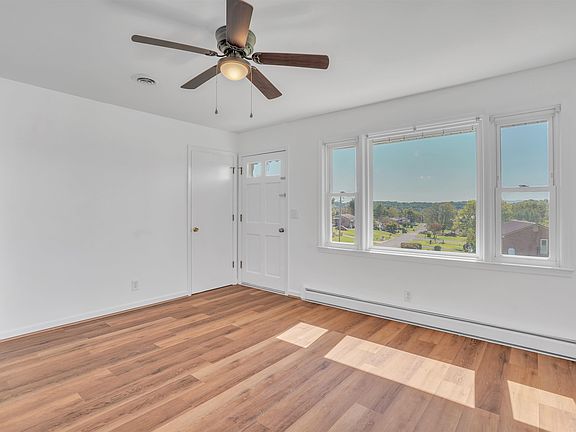 4th image of 5779 Dalton Dr