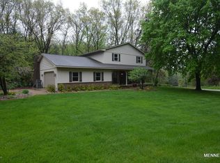 222 Deer Run Dr NE, Ada, MI 49301