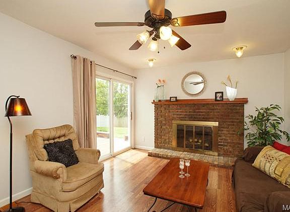 5th image of 2120 Danelle Dr