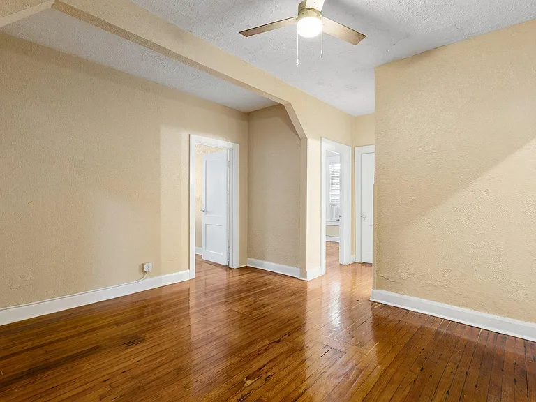 323 N Westland Ave #1 — Photo 2