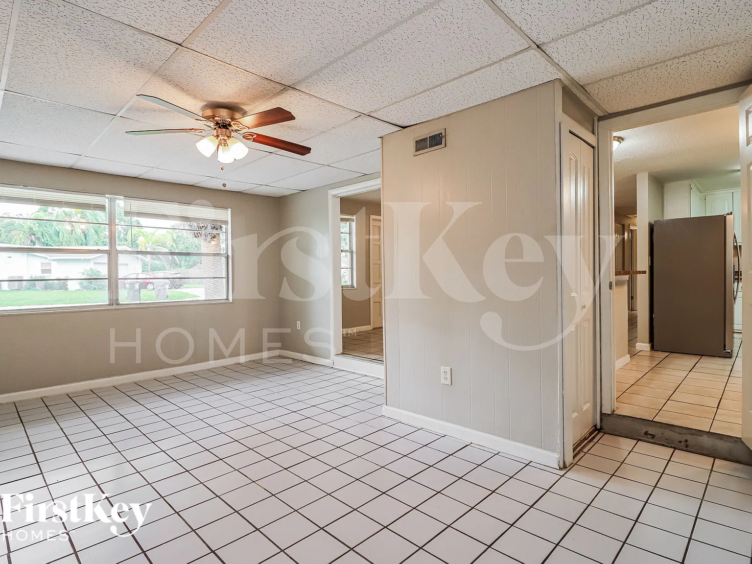 3 bed, 2.0 bath, 1704 sqft, $2,460 — Photo 4