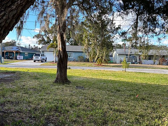 2nd image of 4515 Needle Palm Dr