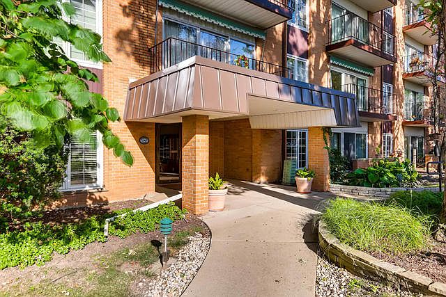 1st image of 441 N Park Blvd APT 4G