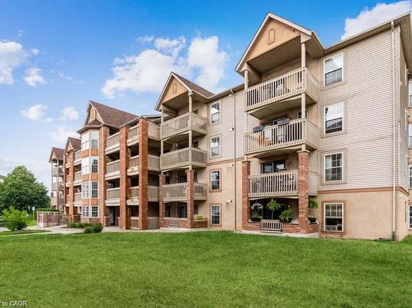 4005 Kilmer Dr #406, Burlington, ON L7M 4M2