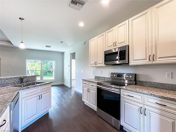 5th image of 1907 NW 28th Pl