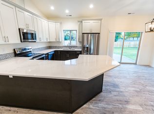 10504 Hughes Rd, Yakima, WA 98903