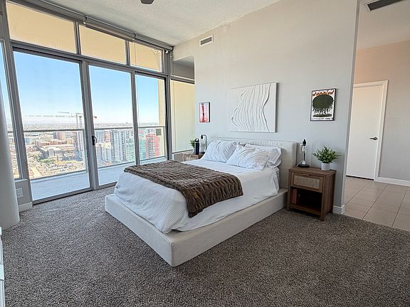 3rd image of 133 W 6th St APT 2732