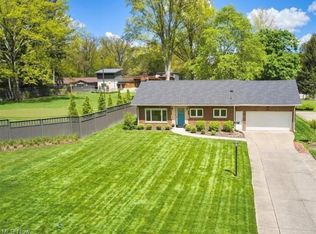 851 Mentor Rd, Akron, OH 44303