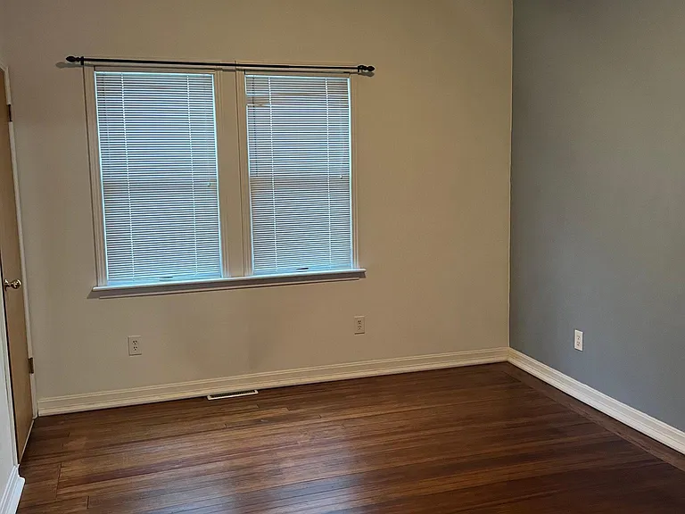95 Seminary Ave #1 — Photo 9