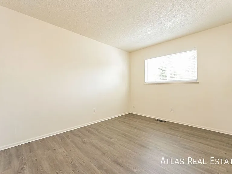 16590 E Baltic Pl — Photo 9
