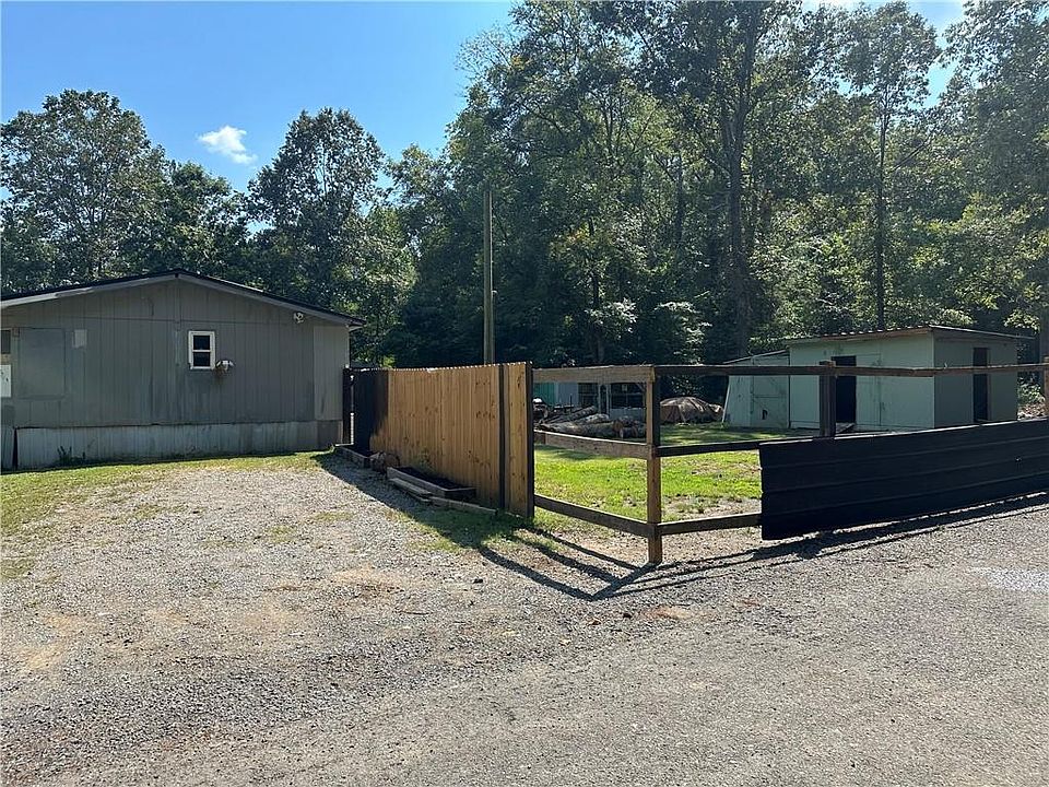 2nd image of 87 Northside Dr NW