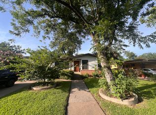 1304 Cloverleaf Dr, Austin, TX 78723