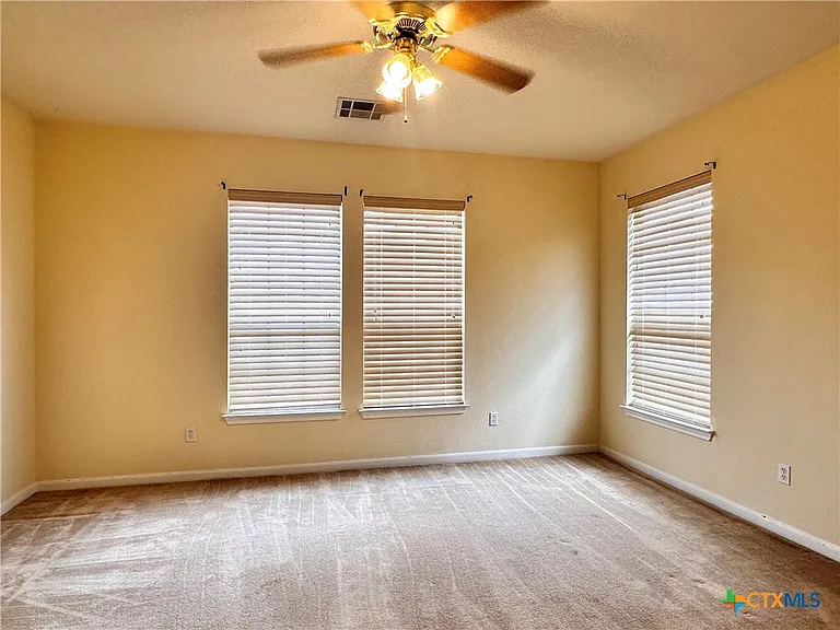2050 Lisa Ln — Photo 24