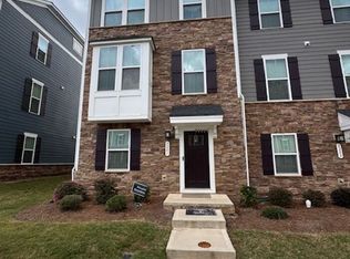 3201 Timber Mill Dr, Matthews, NC 28104