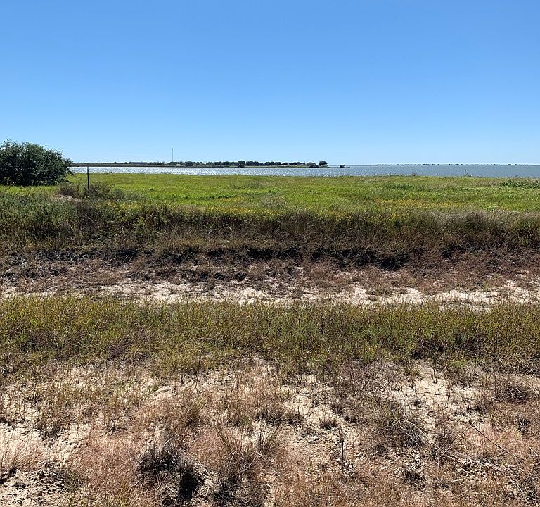 2nd image of 32 Fivemile Trl