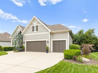12110 S Belmont Dr, Olathe, KS 66061