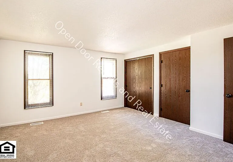 5214 Vermont Ln — Photo 15