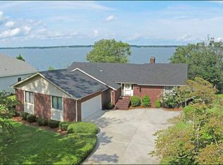 445 Santee Dr, Santee, SC 29142