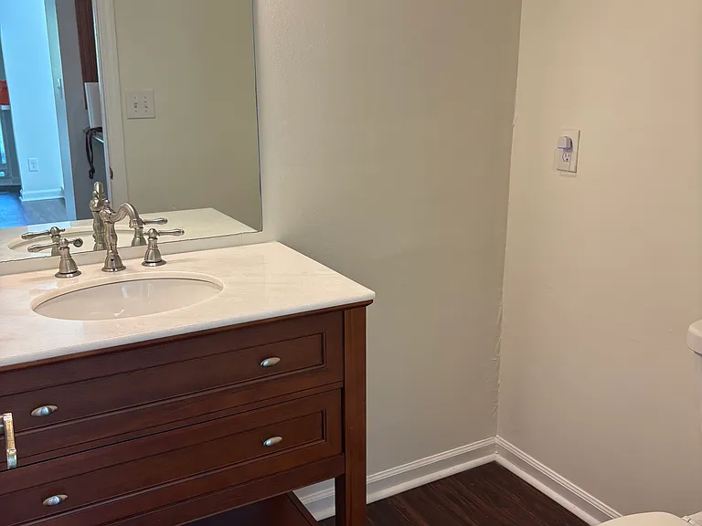 1111 Riverbend Club Dr SE — Photo 5
