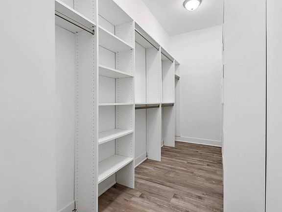 5th image of 4808 S Champlain Ave #102