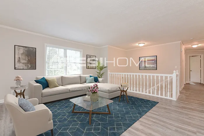 5811 Navarre Ct — Photo 6