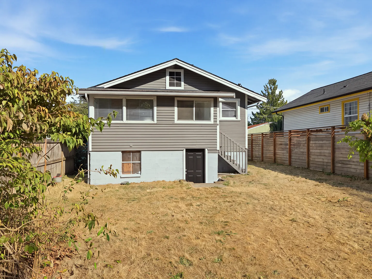 3 bed, 1440 sqft, $3,350 — Photo 2