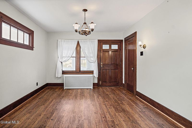 5th image of 1229 Paul Avenue