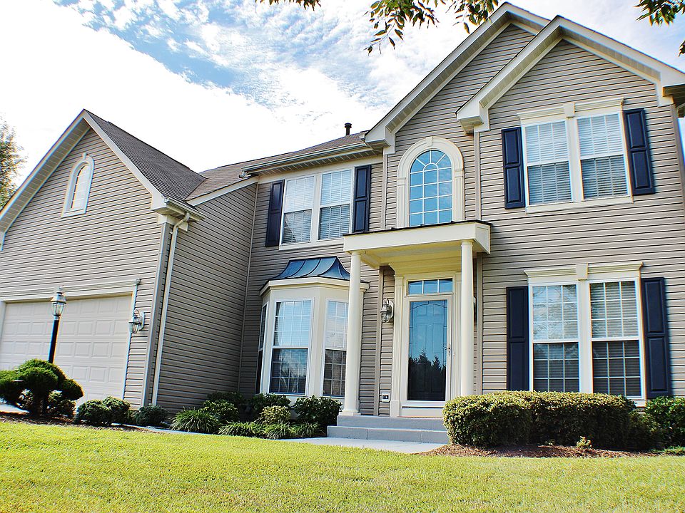 1st image of 1603 Heron Way
