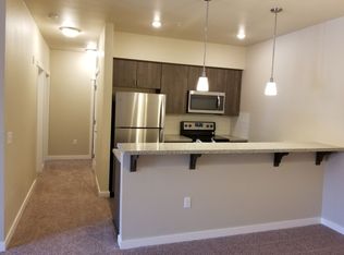 Cozy 2 Bed / 1 Bath with Bonus Laundry Room!, Olympia, WA 98512