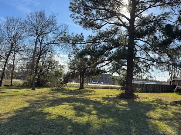 10519 Twin Circles Dr, Montgomery, TX 77356