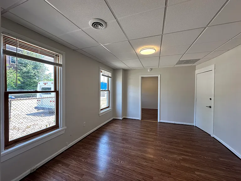 4237 Saint Clair Ave #1 — Photo 12