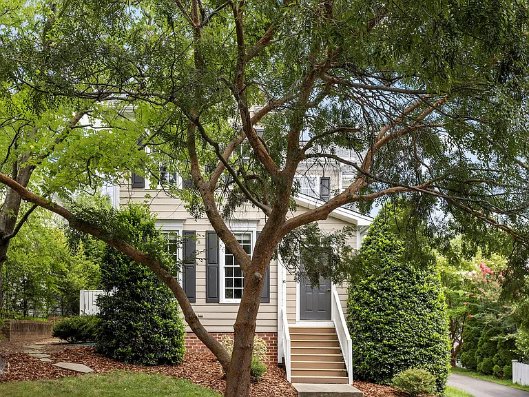 507 Highgrove Dr — Photo 33