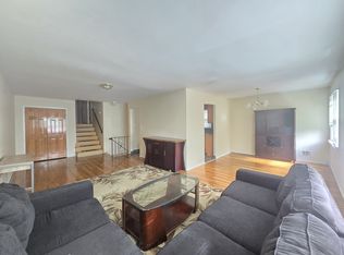 22310 56th Rd FLOOR 2, Oakland Gardens, NY 11364
