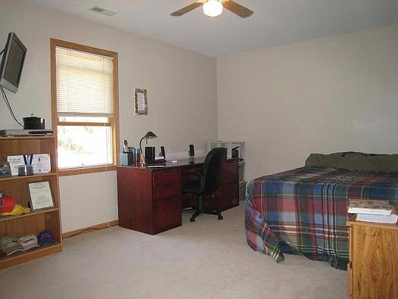 4th image of 33408 N Sunset Ave