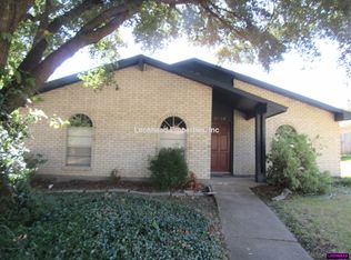 2938 Dove Meadow Dr, Garland, TX 75043