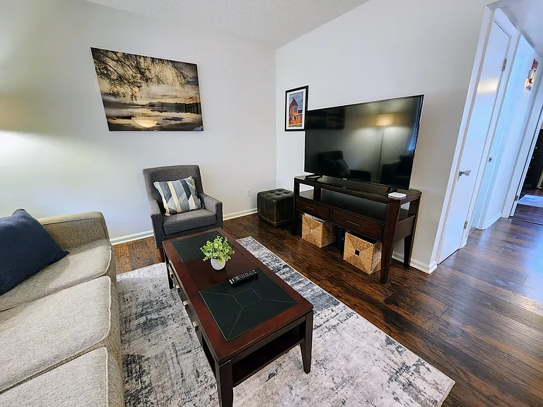 807 W Trinity Ave #240 — Photo 2