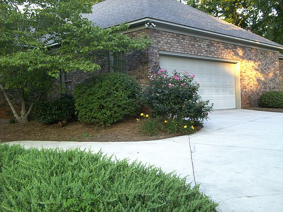 3rd image of 187 River Falls Dr