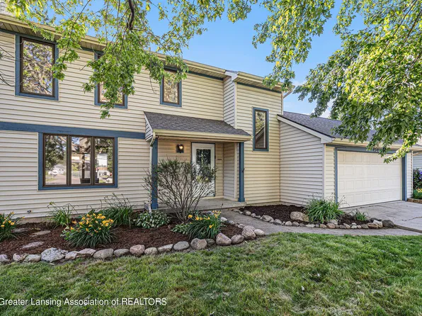424 Dutch Hill Dr, Lansing, MI 48917