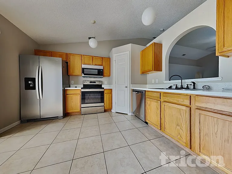 11621 Ivy Flower Loop — Photo 4