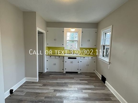 4th image of 812 Wells Ave NW