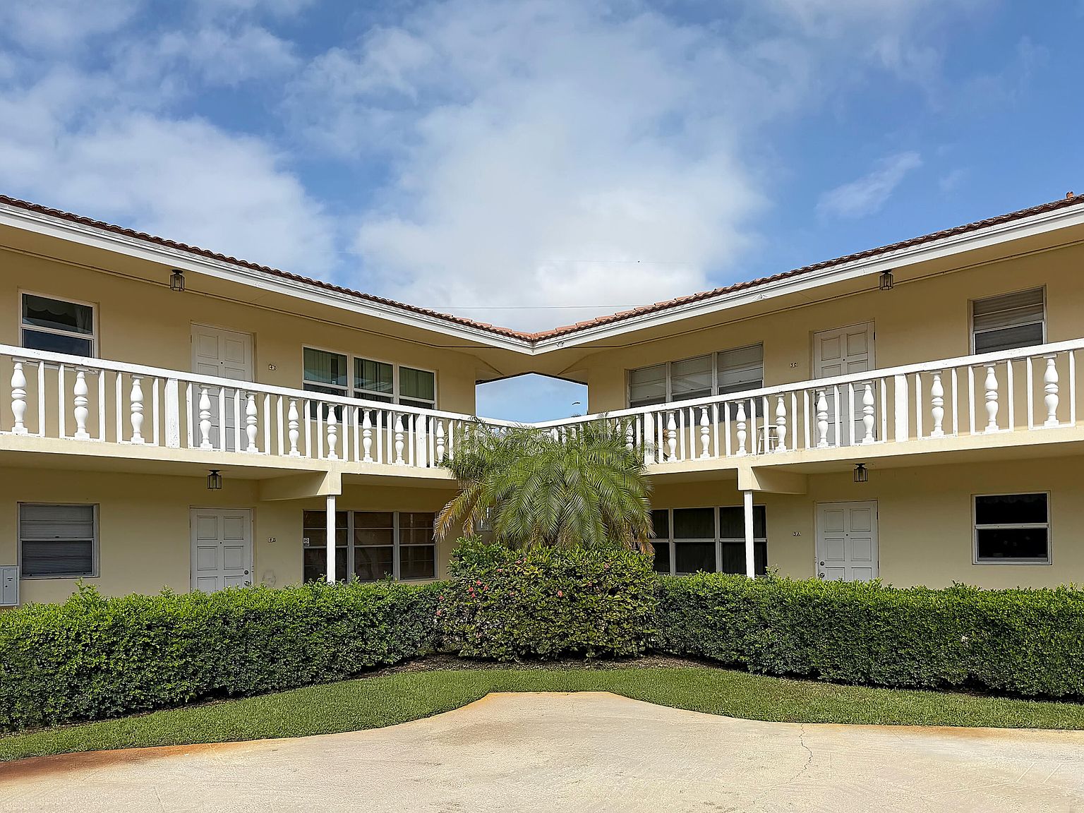 9480 S Military Trail #4b