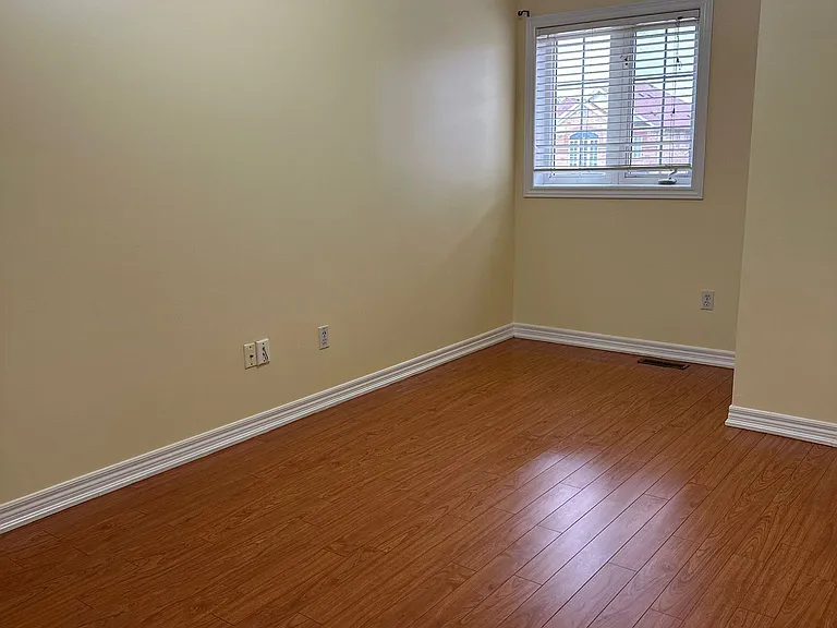 544 Matisse Pl — Photo 5