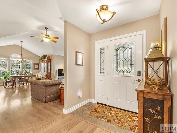 2nd image of 4058 Tuscany Dr