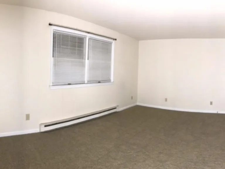 14899 Sherwood Dr — Photo 7
