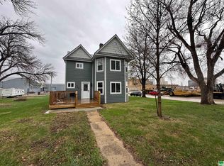 503 10th St, Sibley, IA 51249