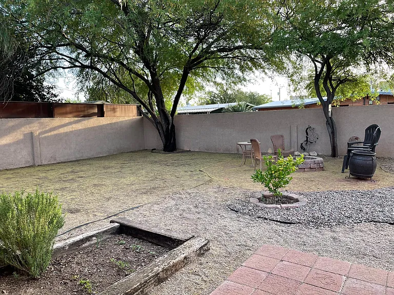 1227 N Sonoita Ave — Photo 17